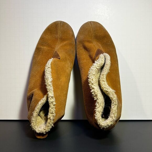 Womens FOOT WARMERS by Laguna Tan Fur Lined Slip On Shoes / Size 7 - Picture 6 of 9